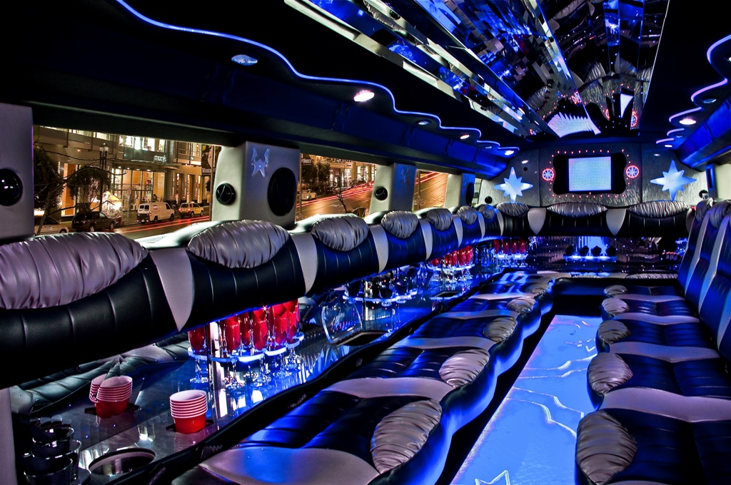 Why Making Use Of A Flight Terminal Limousine Solution Is A